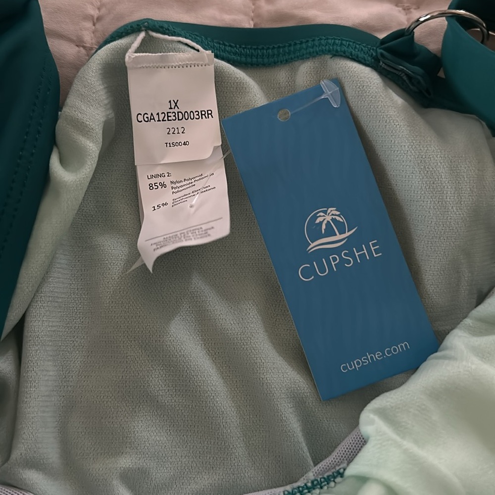 NWT Cupshe one piece green bathing suit - Picture 3 of 4